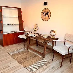 Apartamento El Peligro 1 El Conjuro